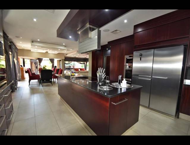 5 BEDROOM HOUSE FOR SALE IN ORIEL